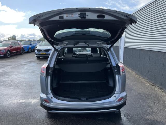 Toyota RAV4 2.5 Hybrid AWD Executive Premium lederen bekleding, Seat memory, Stoelverwarming, Parkeersensoren, Smart Key, Privacy glass, Adaptieve cruise control