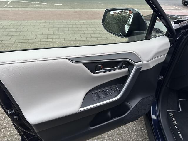 Toyota RAV4 2.5 Hybrid AWD Executive Automaat / prachtig lichtgrijs interieur! / meest luxe uitvoering / garantie / rijklaarprijs