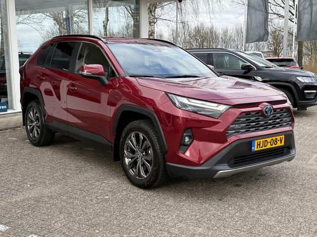 Toyota RAV4 2.5 Hybrid AWD Executive | LED | Leder | Stoel- en stuurverwarming | Apple Carplay | Adapt. Cruise | PDC v+a incl. camera