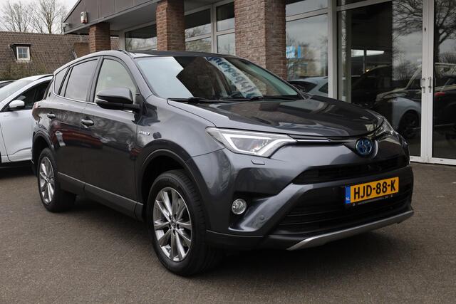 Toyota RAV4 2.5 Hybrid AWD LEER/MEMORY CAMERA PANO 18"LMV ELEK.LAADKLEP STOELVERW. DAB NAVI ENZ.