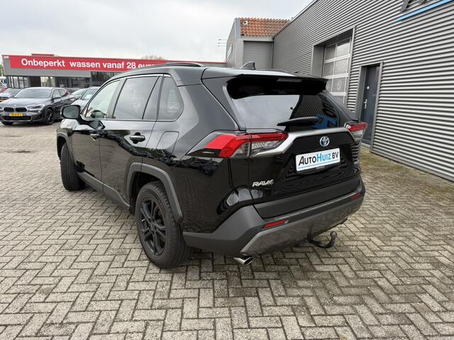 Toyota RAV4 2.5 Hybrid Executive Carplay Trekhaak Panoramadak Achteruitrijcamera Stuurverwarming