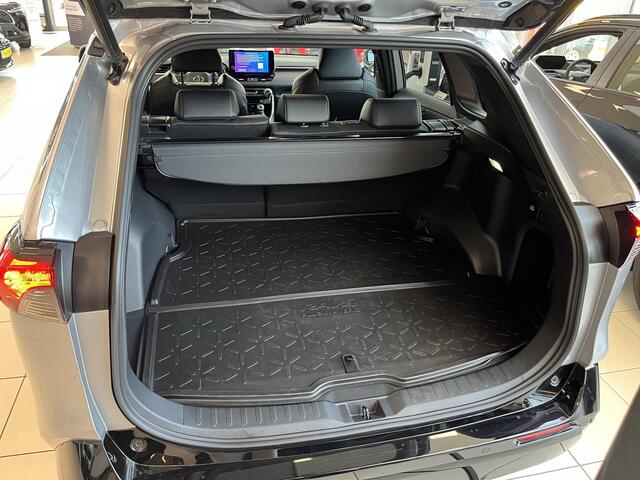 Toyota RAV4 2.5 Plug-in Hybrid AWD Style