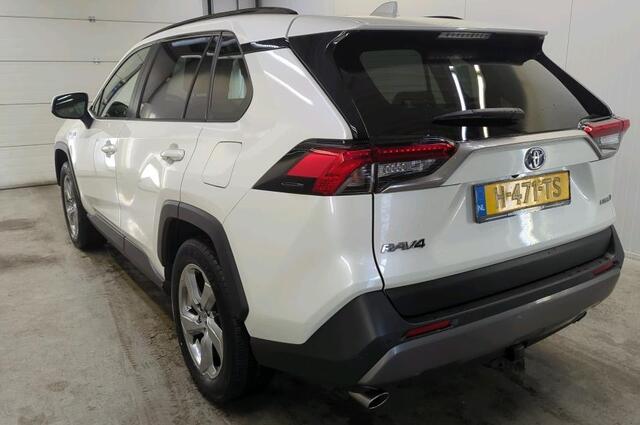 Toyota RAV4 2.5 Hybrid Business Plus Navigatie Trekhaak Camera DAB ACC Leder Elek Stoel + Verwarming Carplay Keyless Getint Glas NL Auto