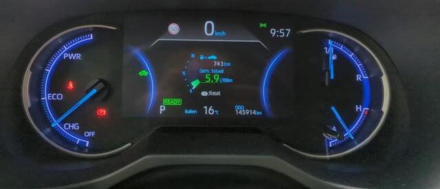 Toyota RAV4 2.5 Hybrid Business Plus Navigatie Trekhaak Camera DAB ACC Leder Elek Stoel + Verwarming Carplay Keyless Getint Glas NL Auto