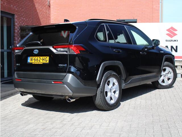 Toyota RAV4 2.5 Hybrid AWD Style 1.650 KG Trekgewicht, stuur- Camera, Parkeersensoren voor en achter
