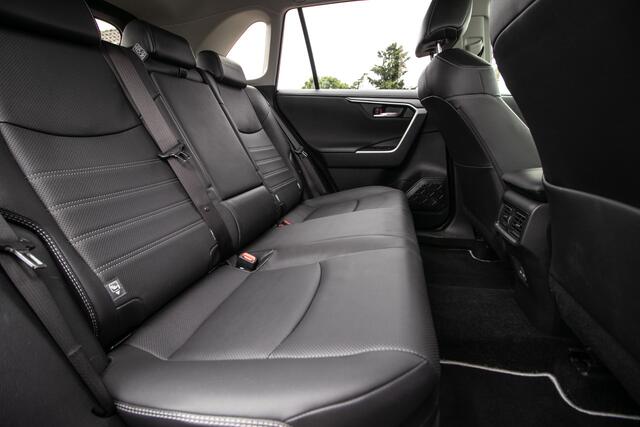 Toyota RAV4 2.5 Hybrid AWD Executive All-in rijklaarprijs | Dealerond. | Trekhaak | Leer | Mem. stoel | Stoelverw.+vent.