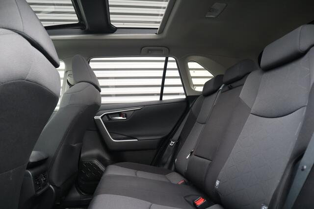 Toyota RAV4 2.5 Hybrid Dynamic Panorama dak / dode hoek / adaptieve cruise /