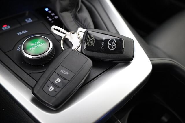 Toyota RAV4 2.5 Hybrid AWD Executive Limited |1650kg Trekgewicht | Stoel -/ Stuurwielverwarming | Parkeersensoren |