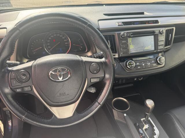 Toyota RAV4 2.0 Executive Business 4WD Automaat