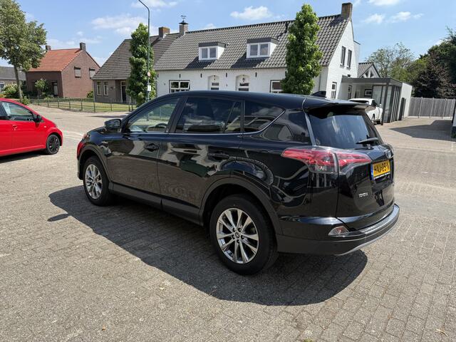 Toyota RAV4 2.5 Hybrid AWD Energy Keyless entry en starten, Navigatiesysteem, Stoelverwarming