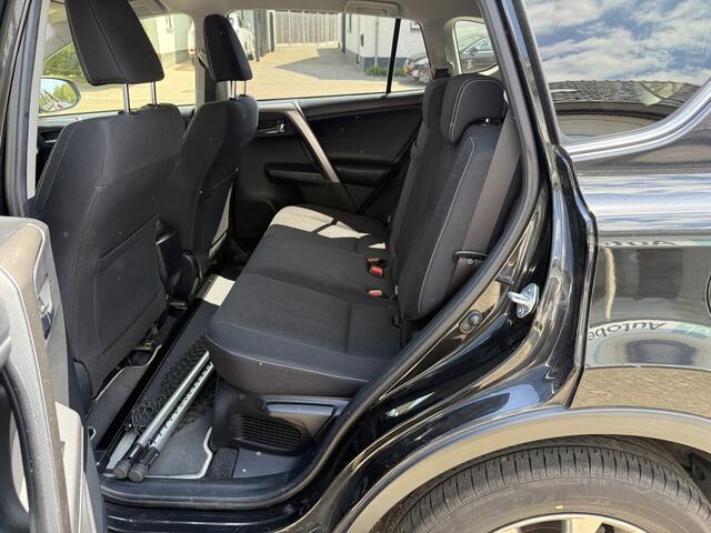 Toyota RAV4 2.5 Hybrid AWD Energy Keyless entry en starten, Navigatiesysteem, Stoelverwarming