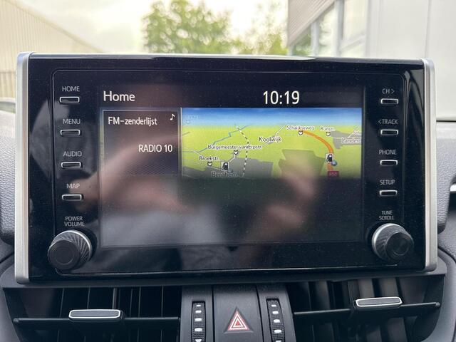 Toyota RAV4 2.5 Hybrid Dynamic **NAVIGATIE/ TREKHAAK/ 360 CAMERA/ DODEHOEK DETECTIE/ 36 MAANDEN GARANTIE**
