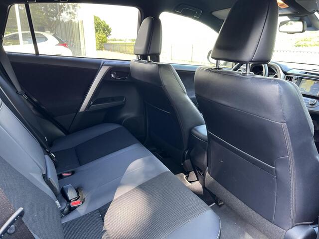 Toyota RAV4 2.5 Hybrid Style Automaat | Navigatie | Stoelverwarming | Parkeersensoren | Bluetooth |