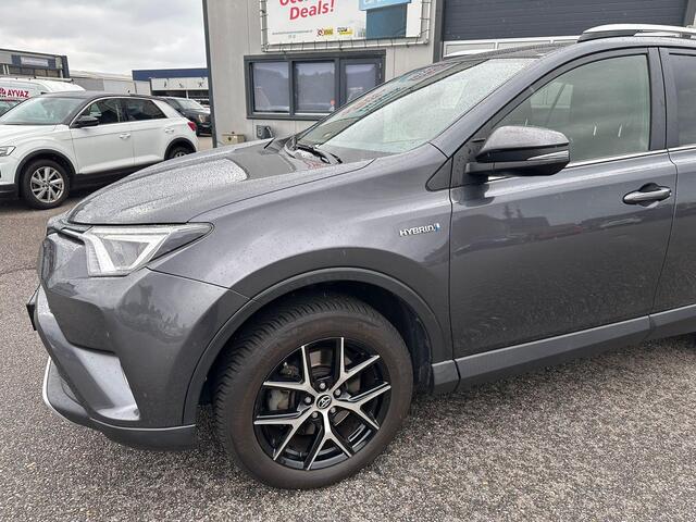 Toyota RAV4 2.5 Hybrid Style Toyota RAV4 2016 - met onderhoudsboekjes & Bear-Lock parkeersensor en achteruitrijcamera