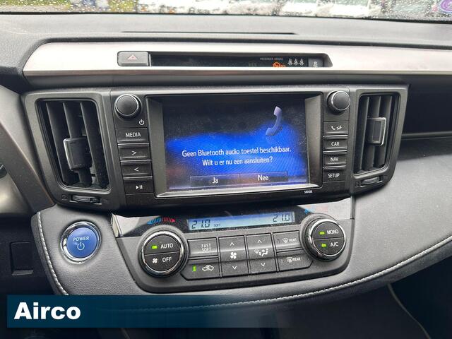 Toyota RAV4 2.5 Hybrid Style Toyota RAV4 2016 - met onderhoudsboekjes & Bear-Lock parkeersensor en achteruitrijcamera