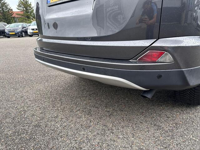 Toyota RAV4 2.5 Hybrid Style Toyota RAV4 2016 - met onderhoudsboekjes & Bear-Lock parkeersensor en achteruitrijcamera
