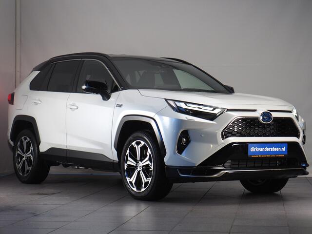 Toyota RAV4 2.5 Plug-in Hybrid AWD Bi-Tone Plus | 360° Camera | Dodehoekdetectie | Noodremassistent | JBL | Adaptive Cruise Control | Actieve parkeersensoren | Lane Assist | Achteropkomend verkeer waarschuwing | Inc. 220v Laadka