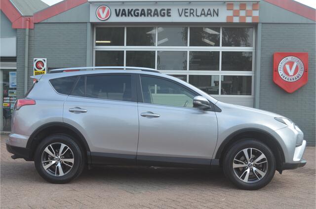 Toyota RAV4 2.0 Dynamic 4WD