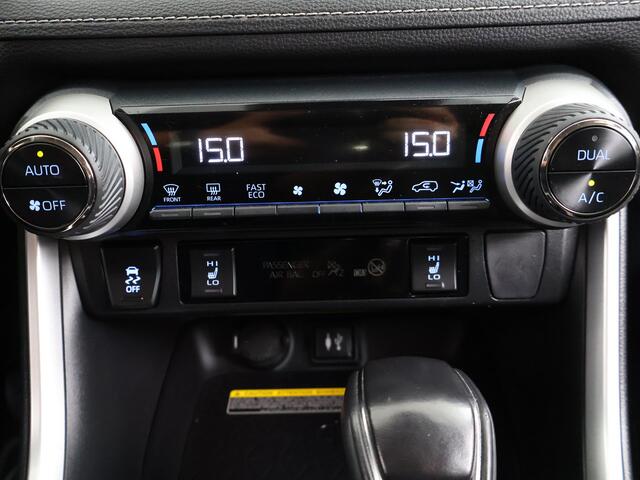 Toyota RAV4 2.5 Hybrid AWD Business Intro