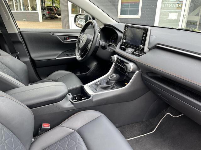 Toyota RAV4 2.5 Hybrid AWD ADVENTURE | 360 graden camera | Stoel- en stuurwielverwarming | CarPlay | Android Auto