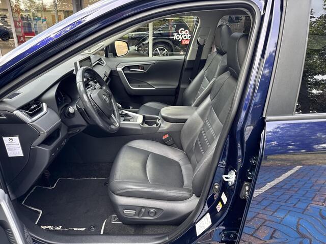 Toyota RAV4 2.5 Hybrid Executive | 06-10141018 Voor meer informatie
