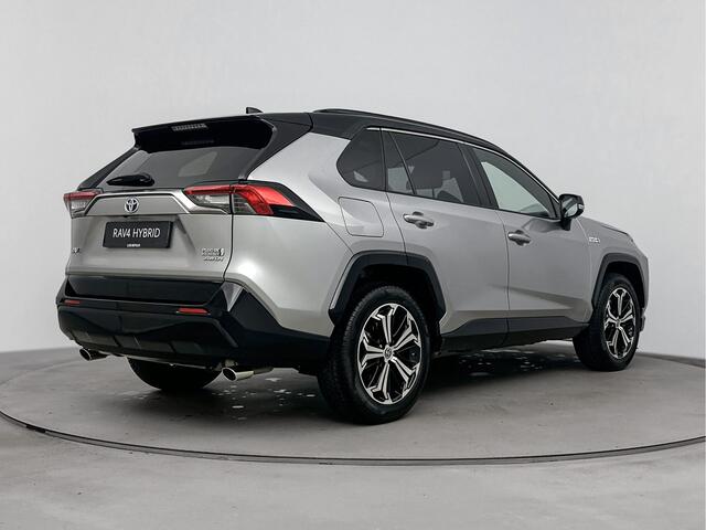 Toyota RAV4 2.5 Plug-in Hybrid AWD Bi-Tone Plus Limited | Navi | Panoramadak | Stoelventilatie/-Verwarming | 360° Camera |
