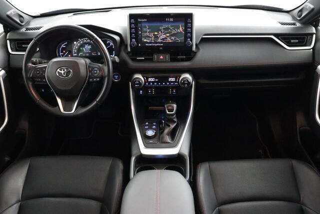 Toyota RAV4 2.5 Plug-in Hybrid AWD Limited Edition | leder bekleding | Apple Carplay/Android Auto | Panoramisch schuif-/kanteldak |