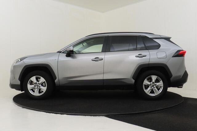 Toyota RAV4 2.5 HYBRID ACTIVE -CAMERA|ADAP.CRUISE|17"|PRIVACY.GLAS|DEALERONDERH.