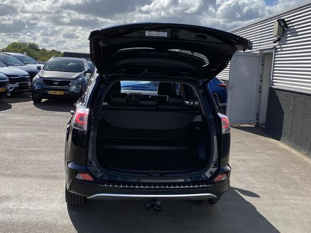Toyota RAV4 2.5 Hybrid Executive Business Trekhaak 13-polig, parkeersensoren, 360° camera, dodehoek detectie, stoelverwarming, navigatie, JBL audio, cruise control, keyless