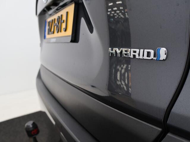 Toyota RAV4 2.5 Hybrid AWD Team D | Apple Carplay & Android Auto | Parkeercamera | Trekhaak |