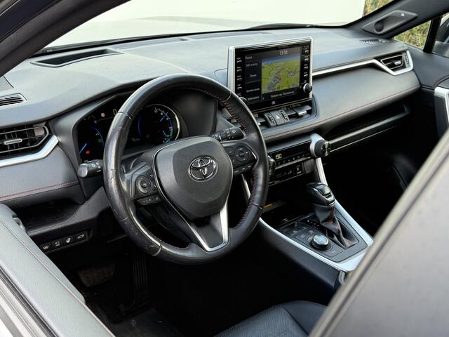 Toyota RAV4 2.5 Plug-in Hybrid AWD Bi-Tone Plus | Trekhaak | Memory | CarPlay | ACC | Camera | 19 inch