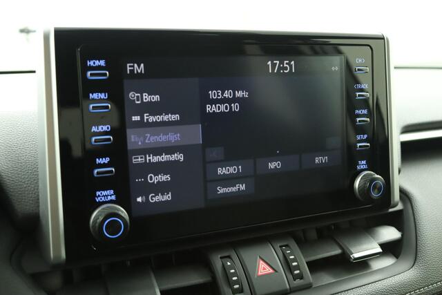 Toyota RAV4 2.5 Hybrid AWD Dynamic | Trekhaak | 1.650kg trekgewicht! | Electrische Achterklep | Adaptieve Cruise Control | Eerste Eigenaar! |