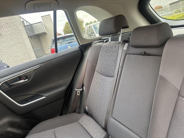 Toyota RAV4 2.5 Hybrid AWD Style | Rijklaarprijs | 1650 kg