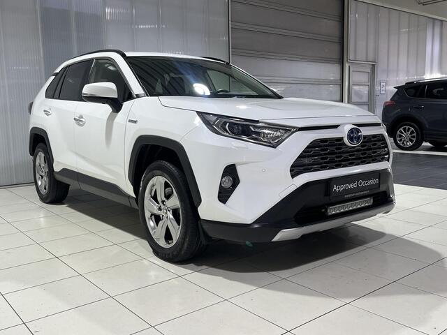 Toyota RAV4 2.5 Hybrid AWD Executive | AWD | Afn. Trekhaak | Parkeersensoren V+A | Leer | BSM | Stoel- & Stuurverwarming