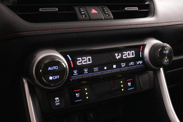 Toyota RAV4 2.5 Plug-in Hybrid AWD Bi-Tone Plus | Panoramadak | Stoelverwarming/Ventilatie | Leer | 360Camera | Elektrische Achterklep |