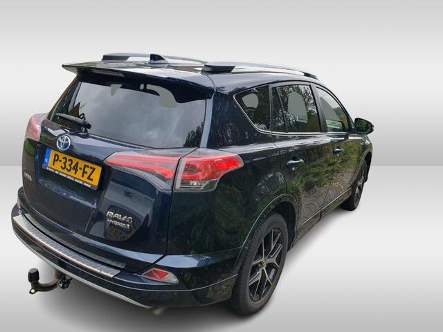 Toyota RAV4 2.5 Hybrid AWD Dynamic / Trekhaak / Camera / Leder / Keyless / 17'' / Stuur+Stoelverwarming / DAB / ACC