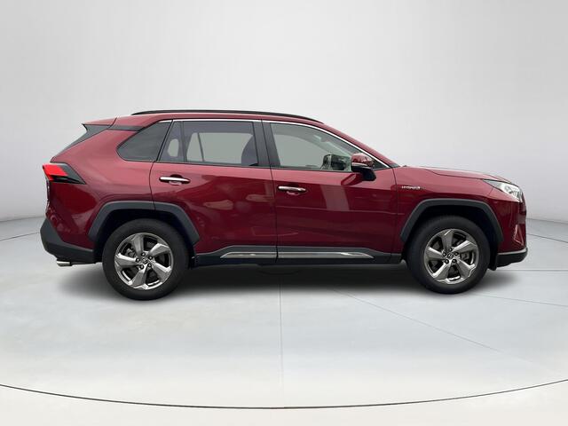 Toyota RAV4 2.5 Hybrid Executive | Trekhaak | Navigatie | Lederen bekleding | JBL Audio | Camera's rondom |