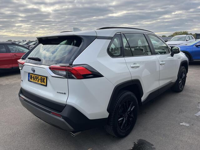 Toyota RAV4 2.5 Hybrid Active 1e eign. BTW-auto, Navigatie, LMV, Cliamte control, Nieuw geleverd, Goed onderhouden