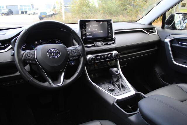 Toyota RAV4 2.5 Hybrid AWD Style | Rijklaar | Trekhaak | Leder | Stoel-/stuurverw. | LED | Apple/Android | El.achterklep | Dealer onderhouden