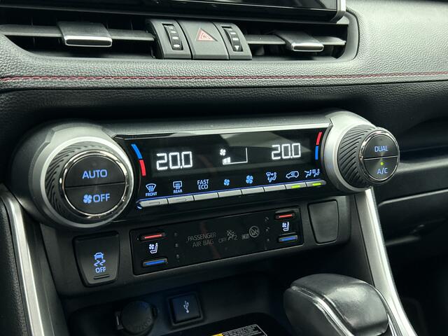 Toyota RAV4 2.5 Plug-in Hybrid AWD Bi-Tone Plus | Navigatie | Panoramadak | JBL | Head-up | BLS | PDC |