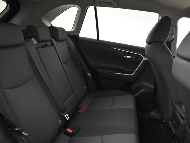 Toyota RAV4 2.5 Hybrid Dynamic Edition | Navigatie | Trekhaak | Parkeersenso