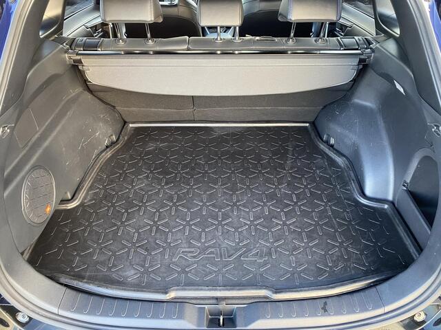 Toyota RAV4 2.5 Hybrid Bi-tone Navigatie, Apple CarPlay/Android Auto, JBL audio, achteruitrij camera, parkeersensoren v&a, stoelverwarming, cruise control adaptief