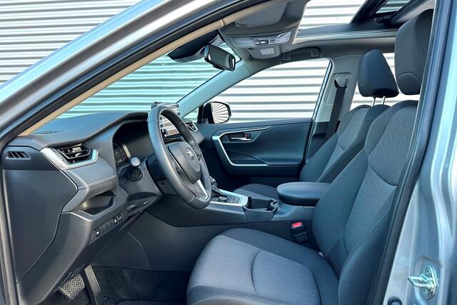 Toyota RAV4 2.5 Hybrid AWD Dynamic Panoramadak / Navi