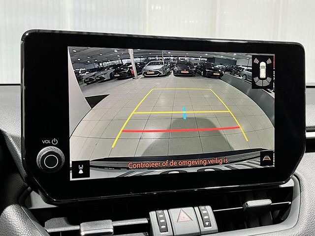 Toyota RAV4 2.5 Hybrid AWD Executive | 1650 trekgewicht | Memory | Blindspot | Stoel en stuurverwarming | 19'' Limited velgen | Bearlock | Garantie t/m 2034 |