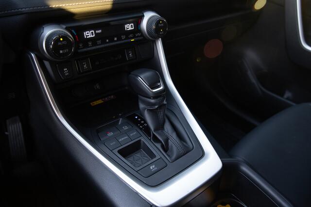 Toyota RAV4 2.5 Hybrid AWD Executive , Adap. cruise, Keyless entry, Carplay,