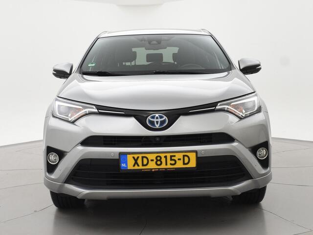 Toyota RAV4 2.5 HYBRID AWD 4WD AUT. DYNAMIC + TREKHAAK 1650 KG | ADAPTIVE CRUISE | CAMERA | STOELVERW. | 18 INCH