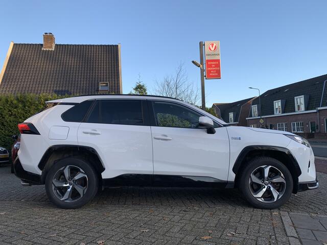 Toyota RAV4 2.5 Plug-in Hybrid AWD Dynamic, Trekhaak | 306pk