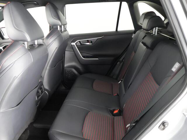 Toyota RAV4 2.5 PLUG-IN AWD STYLE SUZUKI ACROSS 1e EIG. GARANTIE 3-2033.*BI-TONE BODY PACK.HALF LEDER.STOELVERWARMING. CARPLAY. CAMERA.