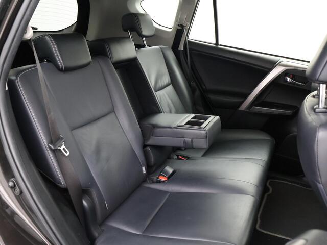 Toyota RAV4 2.5 HYBRID AWD AUT. + LEDER | STOELVERW. | CAMERA | DEALER ONDERHOUDEN