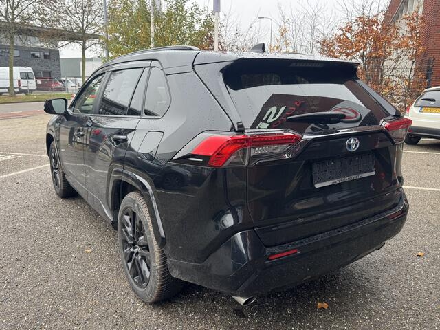 Toyota RAV4 2.5 Hybrid Black Edition // NAVI // ADAPTIVE CRUISE // CAMERA // STOELVERWARMING // ELK. BESTUURDERSSTOEL //